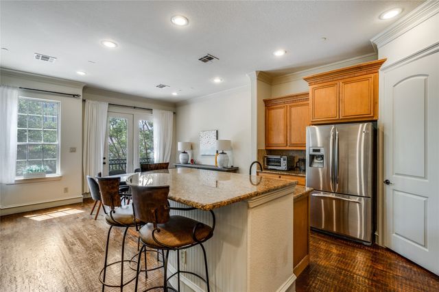 4045 Winsor Drive, Farmers Branch, TX 75244