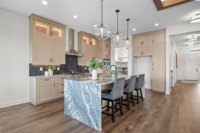 6027 W 28th Place, Kennewick, WA 99338