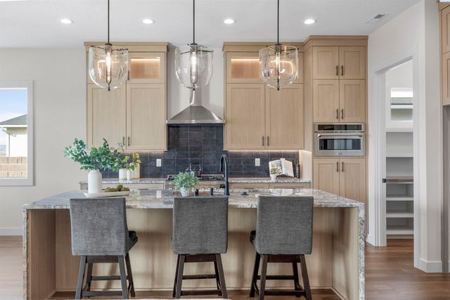 6027 W 28th Place, Kennewick, WA 99338