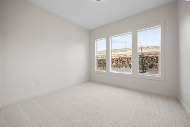 6027 W 28th Place, Kennewick, WA 99338