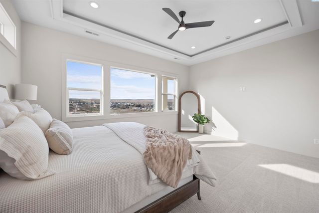 6027 W 28th Place, Kennewick, WA 99338