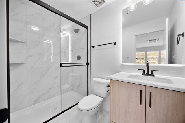 6027 W 28th Place, Kennewick, WA 99338