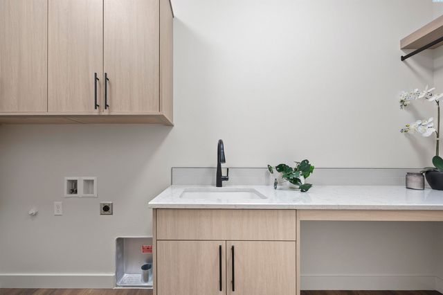 6027 W 28th Place, Kennewick, WA 99338