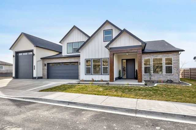 6027 W 28th Place, Kennewick, WA 99338