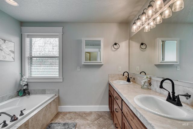 11645 W Norman St, Nampa, ID 83686