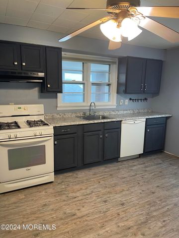 10 Smith Street, Howell, NJ 07731