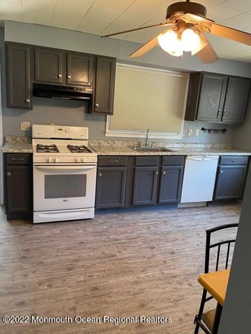 10 Smith Street, Howell, NJ 07731