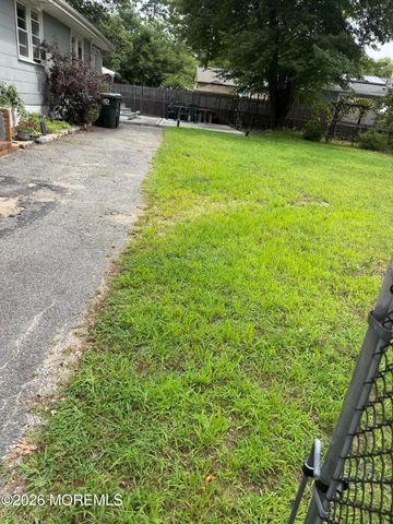 10 Smith Street, Howell, NJ 07731