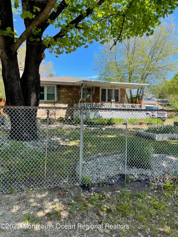 10 Smith Street, Howell, NJ 07731