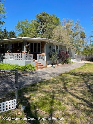 10 Smith Street, Howell, NJ 07731