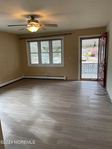 10 Smith Street, Howell, NJ 07731