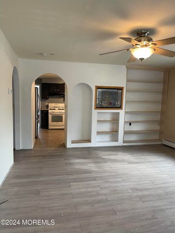 10 Smith Street, Howell, NJ 07731