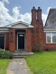 2414 Eagle Street B, Houston, TX 77004
