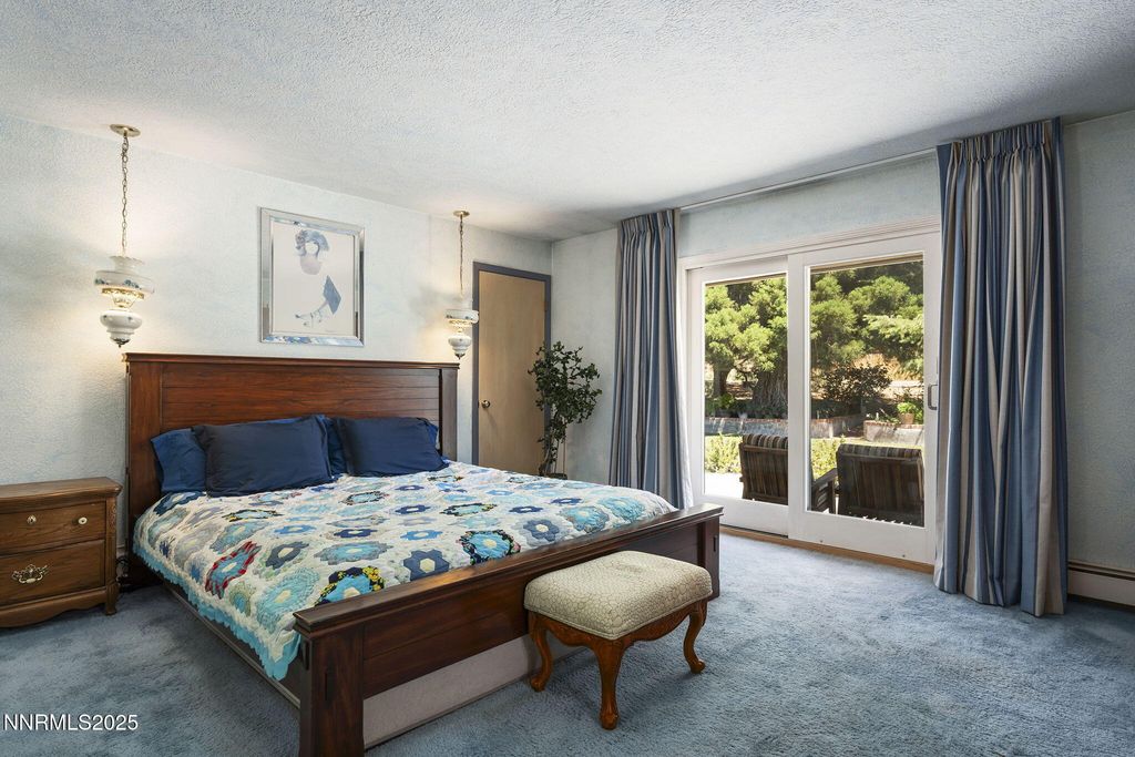 Image 14 of property listing at 14490 Rancheros Drive, Reno, NV 89521