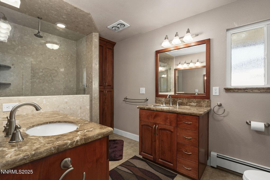 Image 15 of property listing at 14490 Rancheros Drive, Reno, NV 89521