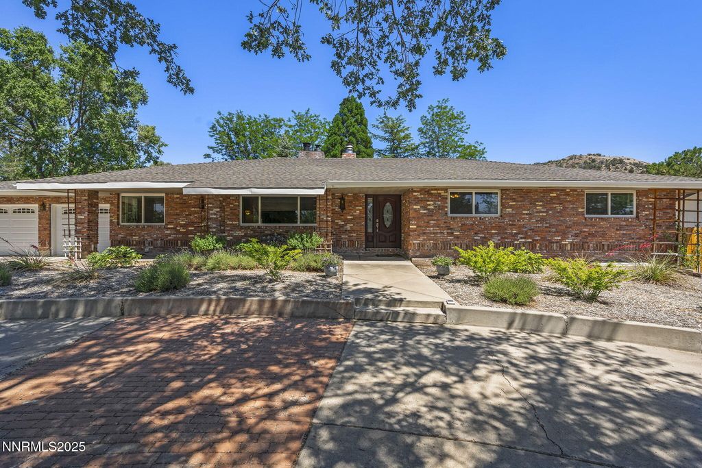 Image 2 of property listing at 14490 Rancheros Drive, Reno, NV 89521