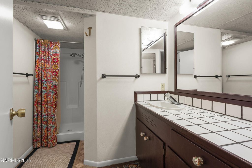 Image 22 of property listing at 14490 Rancheros Drive, Reno, NV 89521