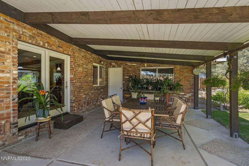 Image 28 of property listing at 14490 Rancheros Drive, Reno, NV 89521