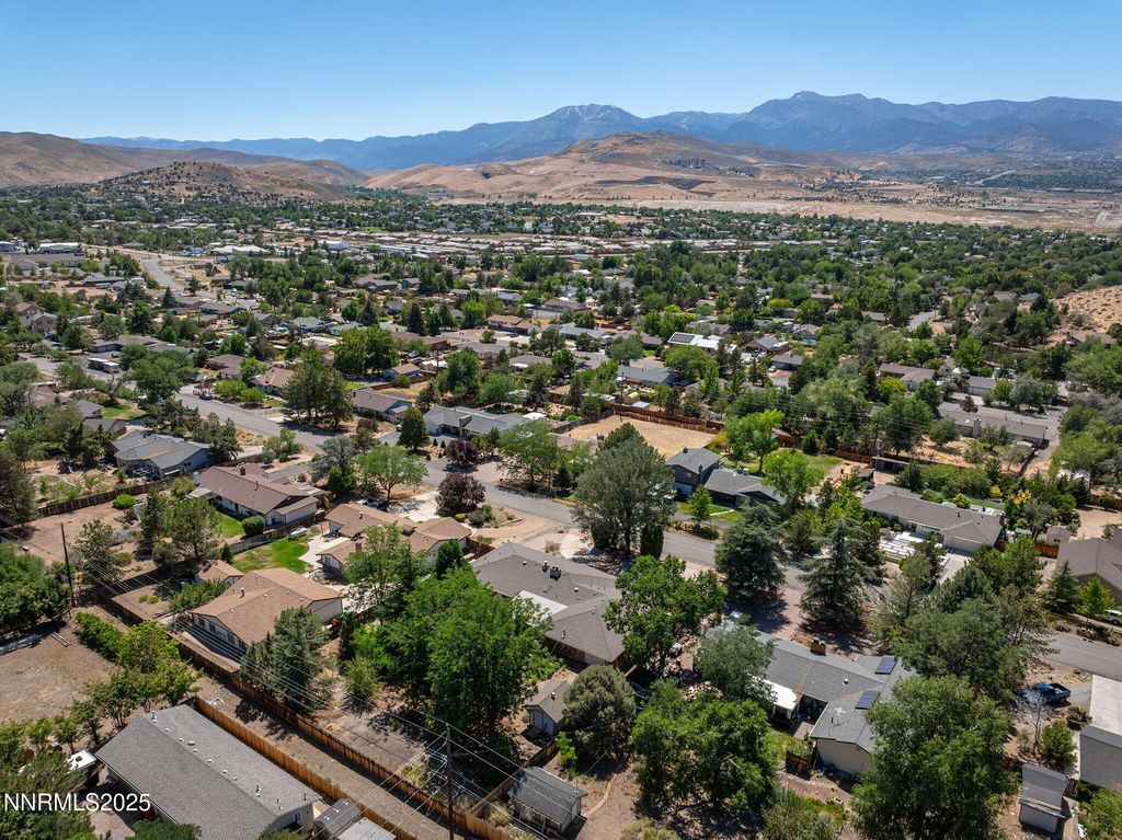 Image 38 of property listing at 14490 Rancheros Drive, Reno, NV 89521