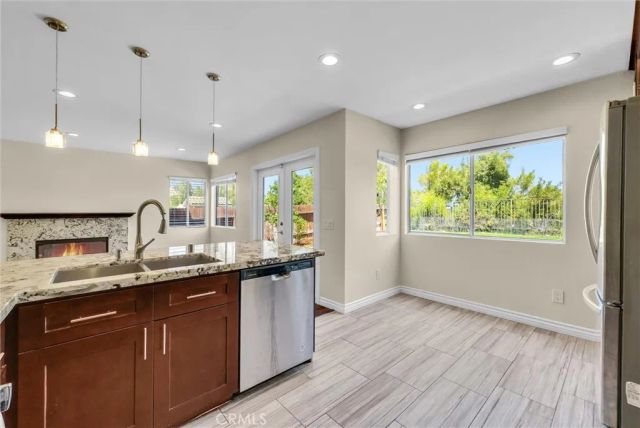 661 La Cumbre, Corona, CA 92879