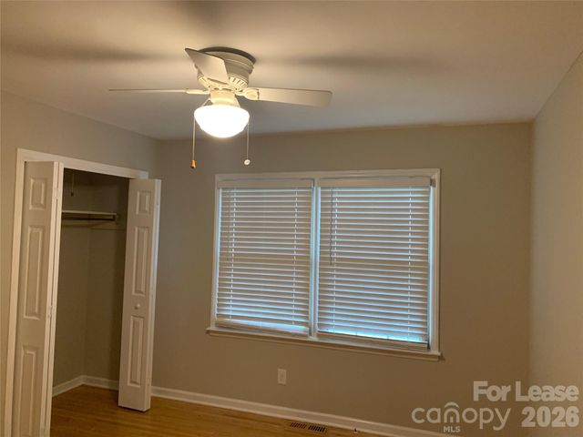 1130 Cheddington Drive, Charlotte, NC 28211