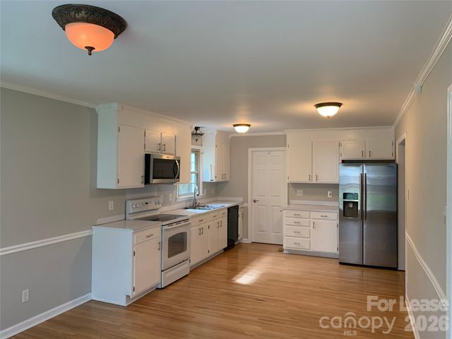 1130 Cheddington Drive, Charlotte, NC 28211