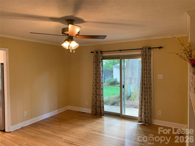 1130 Cheddington Drive, Charlotte, NC 28211