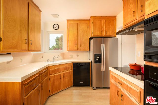 12901 Appleton Way, Los Angeles, CA 90066
