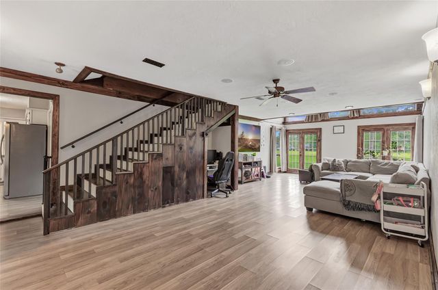 2103 White Feather Trail, Crosby, TX 77532