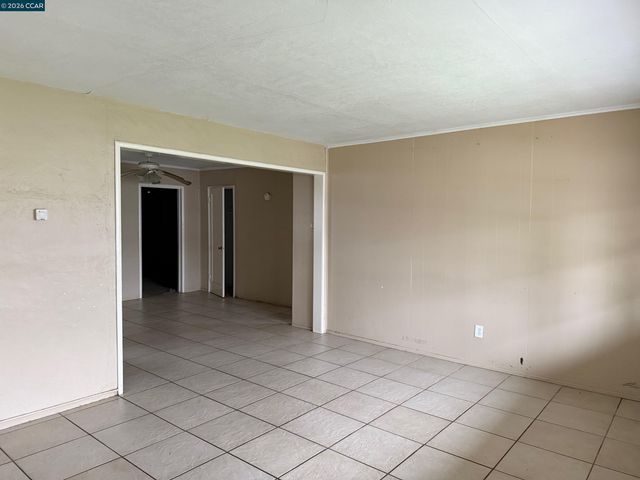 24 Lawrence Ave, Antioch, CA 94509