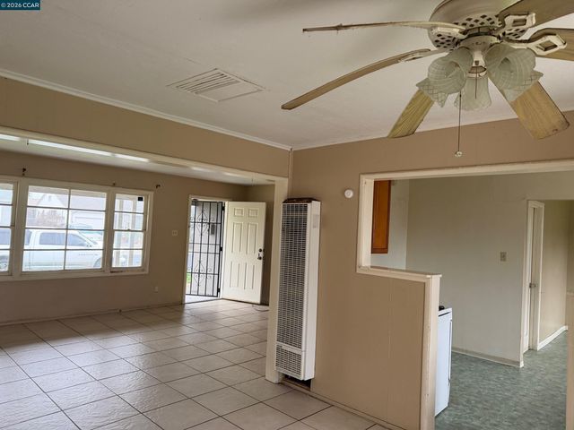 24 Lawrence Ave, Antioch, CA 94509