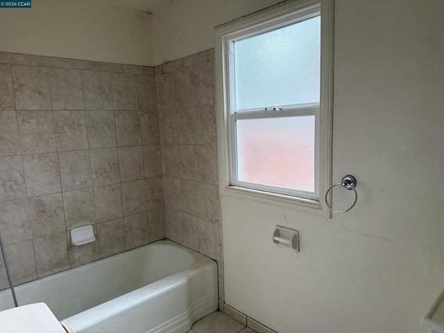 24 Lawrence Ave, Antioch, CA 94509