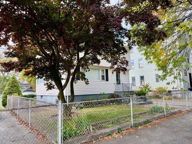 91 Daniels St, Malden, MA 02148