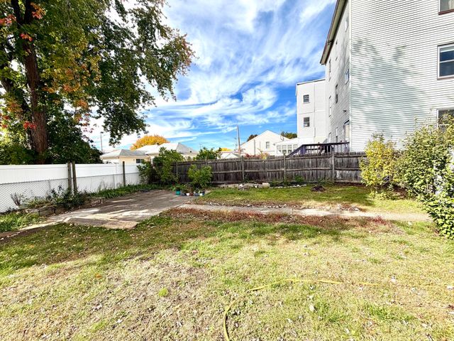 91 Daniels St, Malden, MA 02148