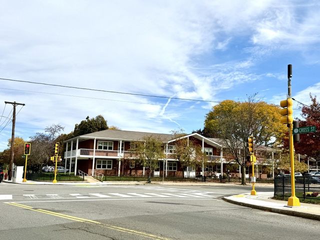 91 Daniels St, Malden, MA 02148