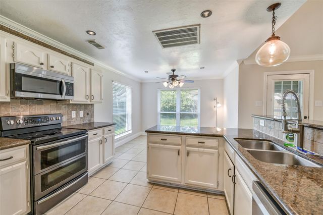 4410 Nations Drive, Pasadena, TX 77505