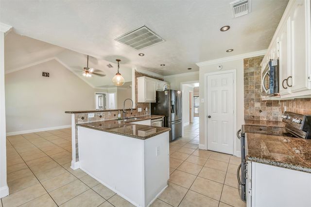 4410 Nations Drive, Pasadena, TX 77505