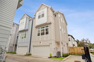 2121 Hoskins Drive B, Houston, TX 77080