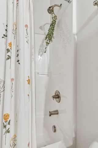 1832 Twin Caves Dr, Lewisburg, TN 37091