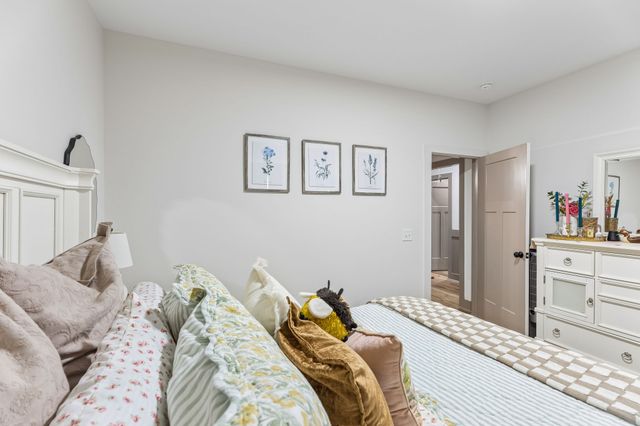 1832 Twin Caves Dr, Lewisburg, TN 37091