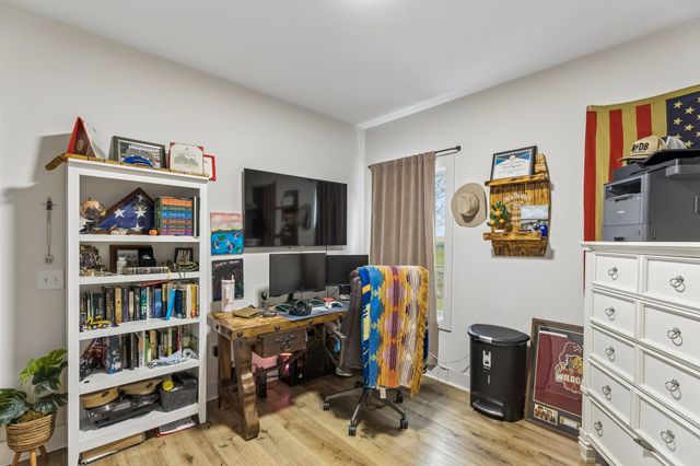 1832 Twin Caves Dr, Lewisburg, TN 37091