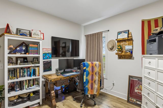 1832 Twin Caves Dr, Lewisburg, TN 37091