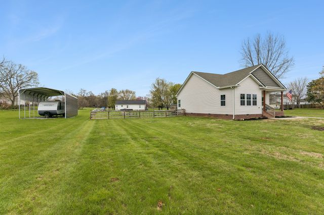 1832 Twin Caves Dr, Lewisburg, TN 37091