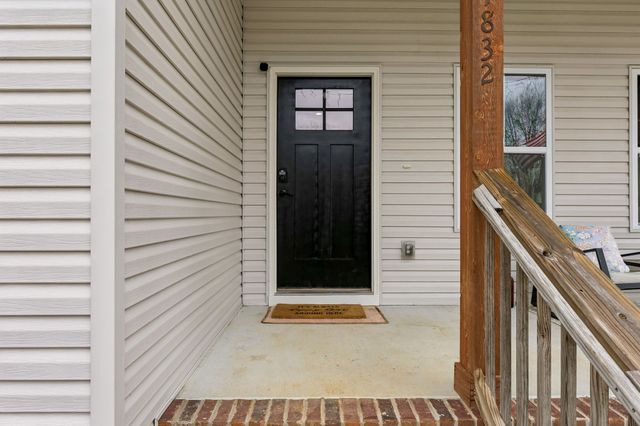 1832 Twin Caves Dr, Lewisburg, TN 37091