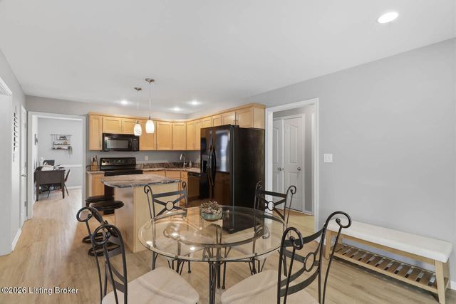 623 Harris Ridge Rd, Louisville, KY 40223