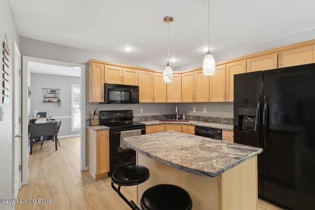 623 Harris Ridge Rd, Louisville, KY 40223