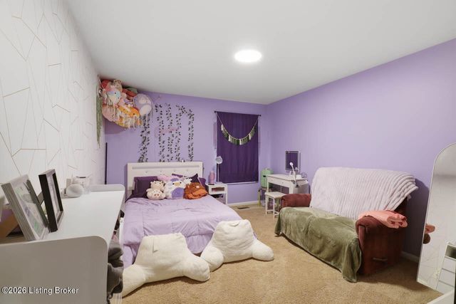 623 Harris Ridge Rd, Louisville, KY 40223