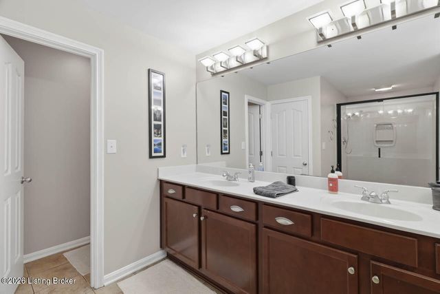 623 Harris Ridge Rd, Louisville, KY 40223