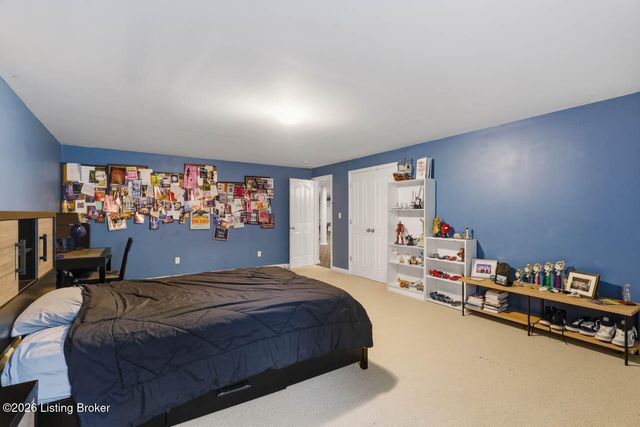 623 Harris Ridge Rd, Louisville, KY 40223