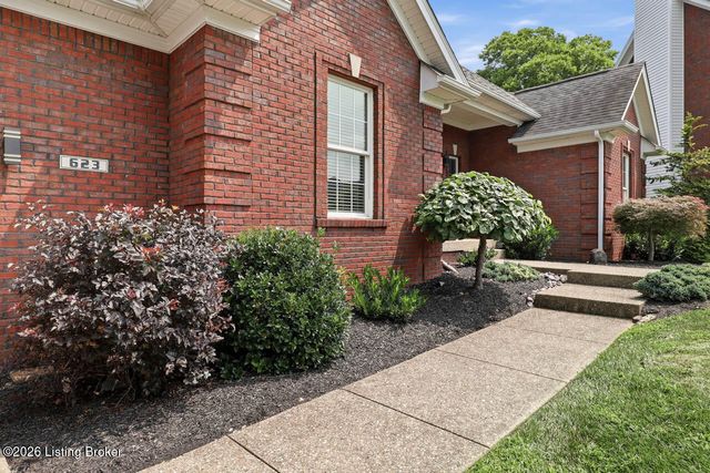 623 Harris Ridge Rd, Louisville, KY 40223